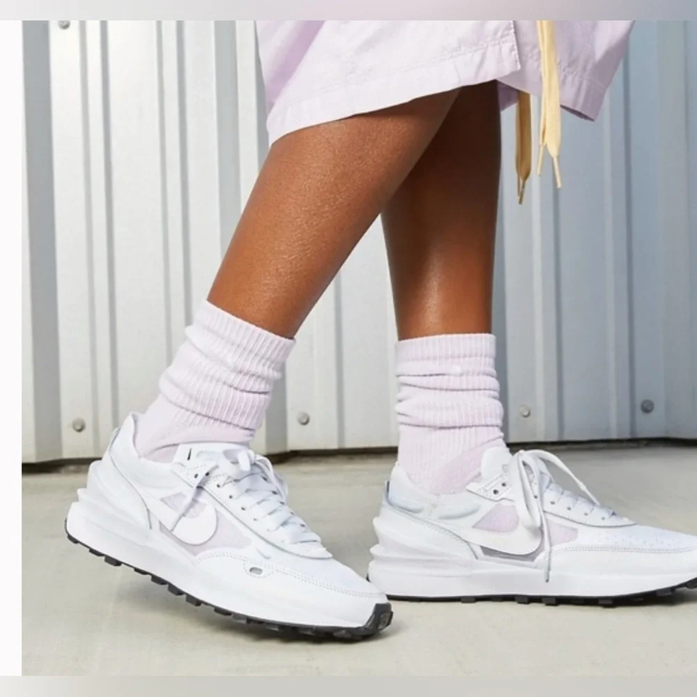 Nike waffle one white mesh sneakers activewear athleisure tennis shoes size 8